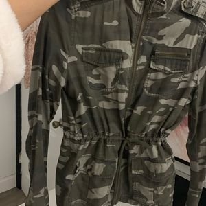 EXPRESS CAMO JACKET